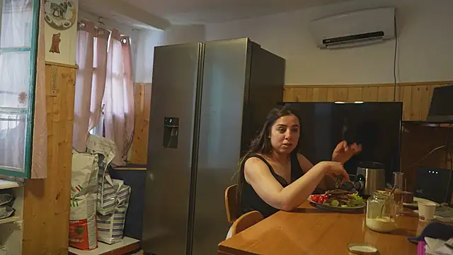 VanessaDoyle webcam
