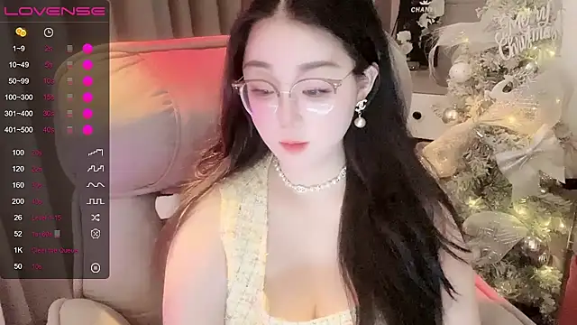 Monica-666888- webcam