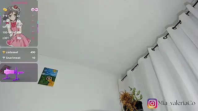 Mia-Valeria- webcam