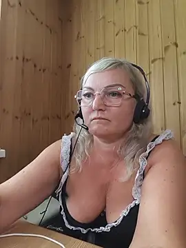 White-Chocolatte webcam