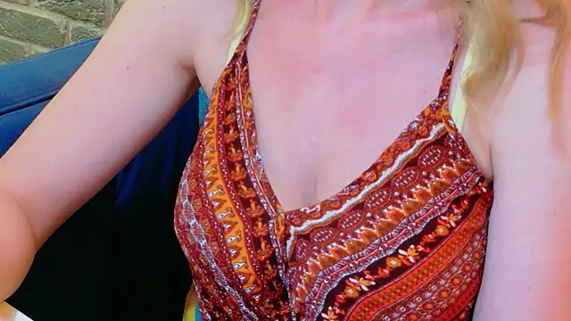 LisaCaprice webcam