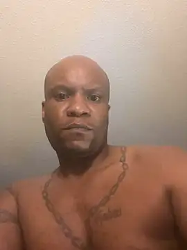 Sexyassblkman live cam on StripChat