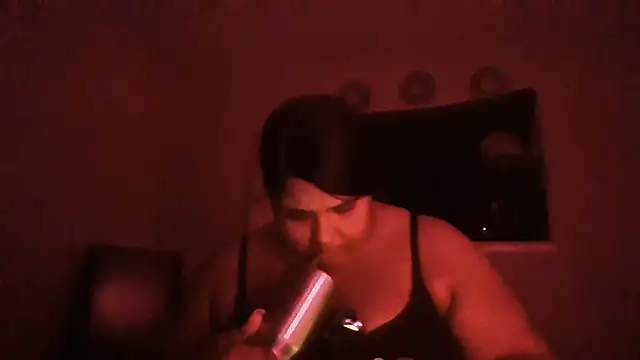 1n0nlythroat webcam