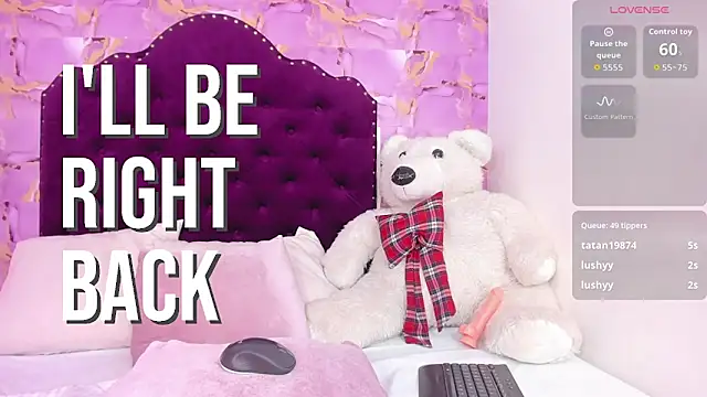 luna_bloomm_ webcam