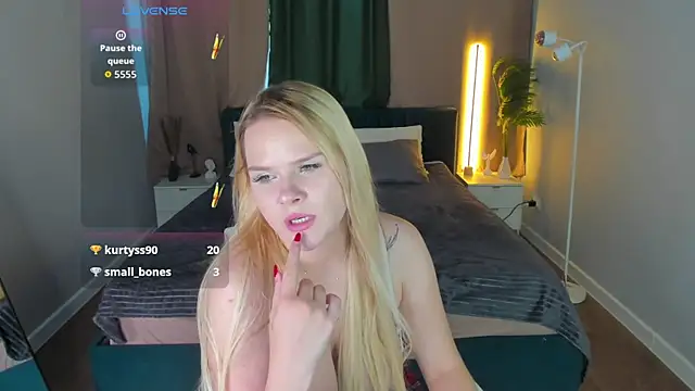 Stella_Morgan webcam