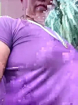 NyloveSquirt webcam