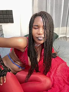 ShantelSexyYoungMilfie