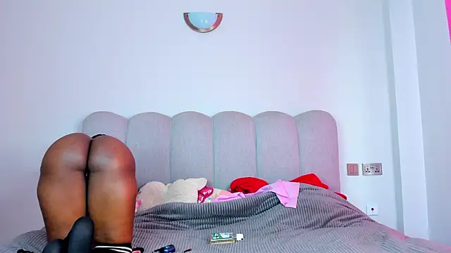 The-Bodyyy webcam
