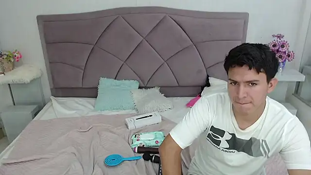 naho_alejo webcam