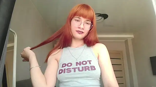 NeeCarfave webcam