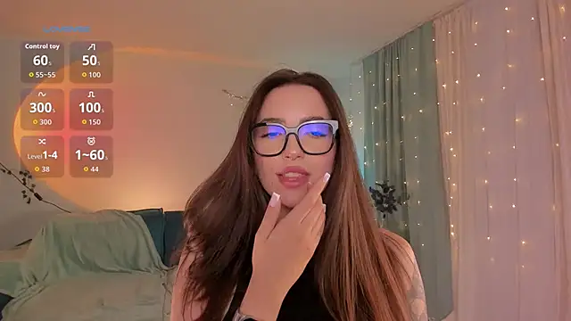 Oh_My_Dianee live cam on StripChat