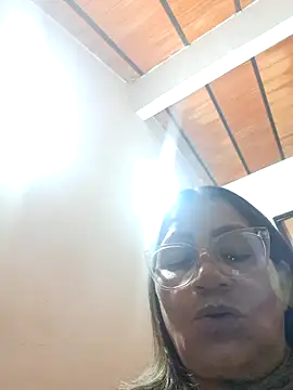 Vickyfox_ live cam on StripChat