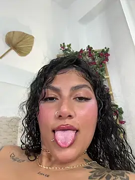 brizzmotion live cam on StripChat