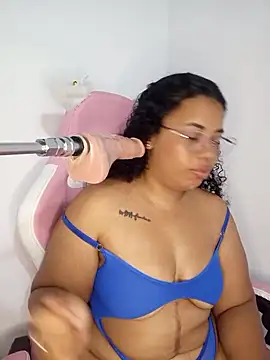 Bigass_Curly02