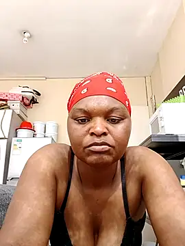 Liniah live cam on StripChat