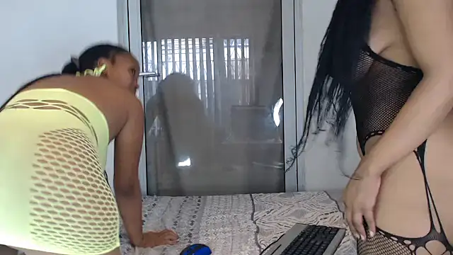 PoisonIvy3577 webcam