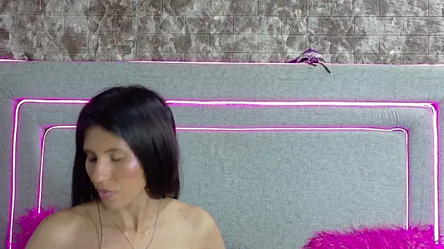 Annitarogers_ webcam