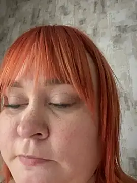 LadyDreams11 webcam
