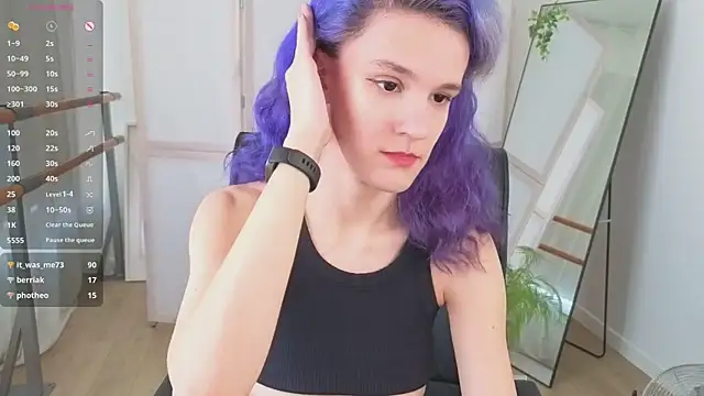 AuraLaunni webcam