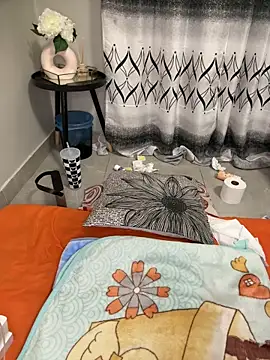 Nicole_bash webcam