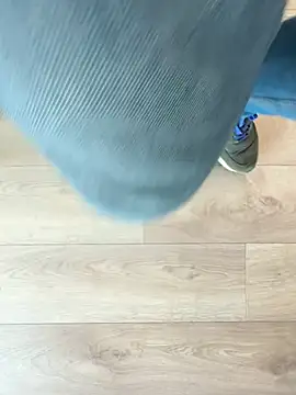 lobike90 live cam on StripChat