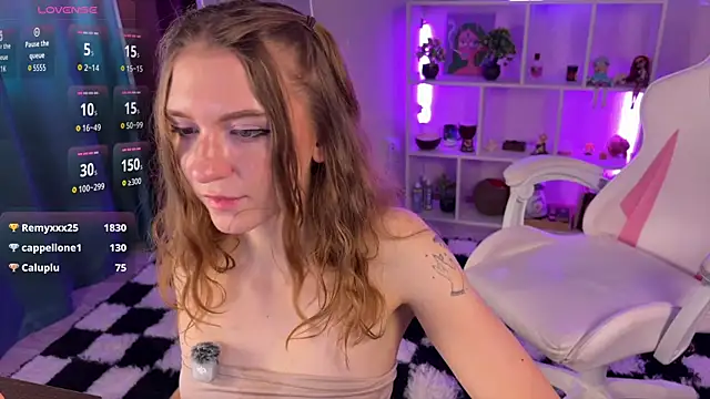 KellySunn live cam on StripChat