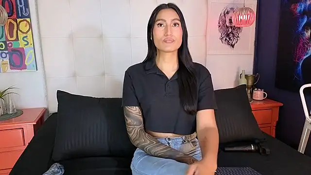 Taly_Fox webcam