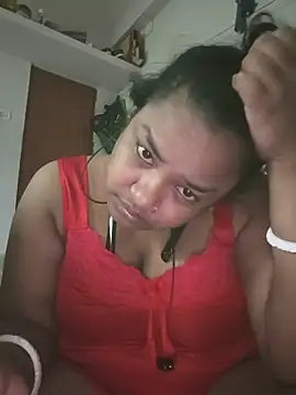 Deborbhavi222 webcam