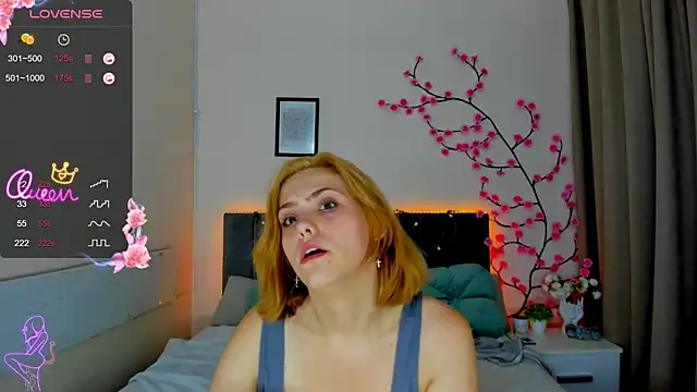 DellaRows webcam
