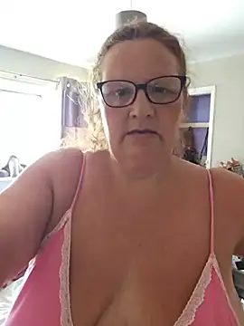 MissQueenBeex webcam