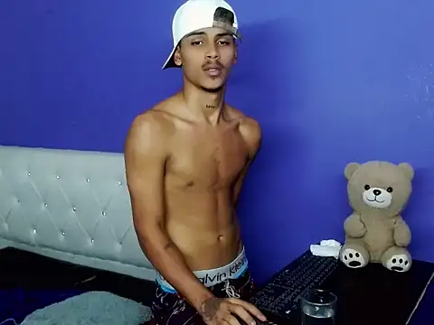 Angel_foxc13 webcam