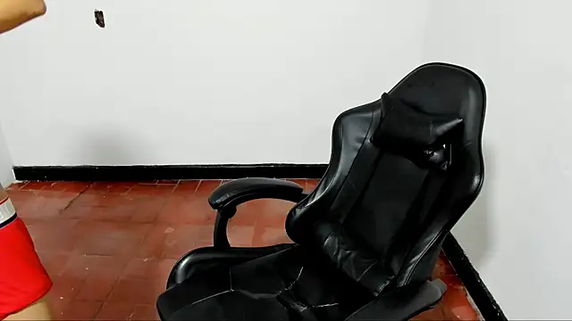 Leal_cute666 webcam