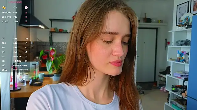 AliviaWithLove webcam