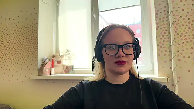 TashaDarm webcam