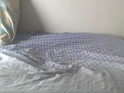 Moh_squirtie webcam