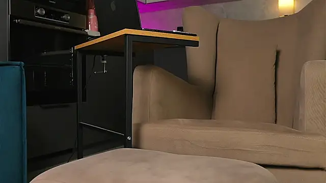 Yourfreebird webcam