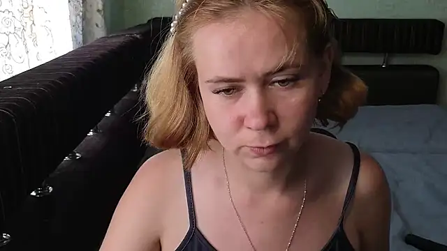 Riley_Roo webcam
