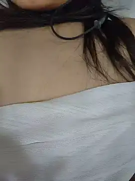 CuteSarikaLIVE webcam