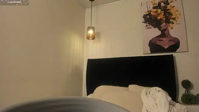 dolly_zoe webcam
