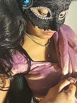 DIRTYSECRET_QUEEN_07 webcam