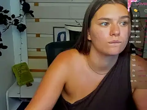 Josephine_Kiss webcam