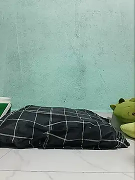 Shine_Mai webcam