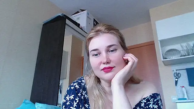 mmmPinUpGirl webcam