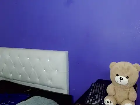Angel_foxc13 webcam