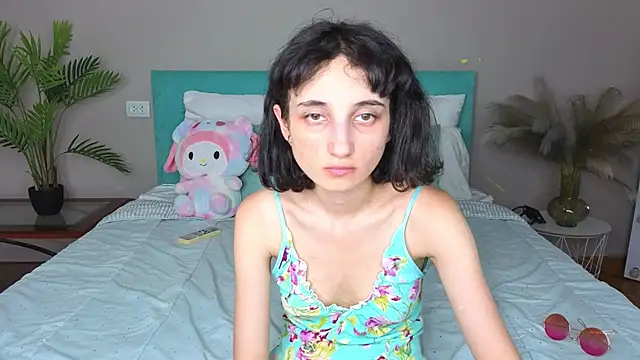 Little_zoi webcam