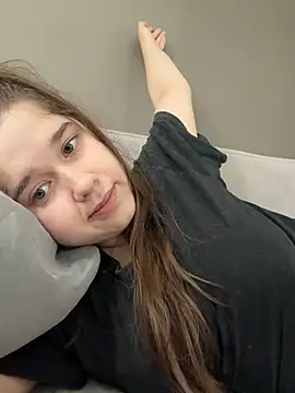 HornyGirlH webcam