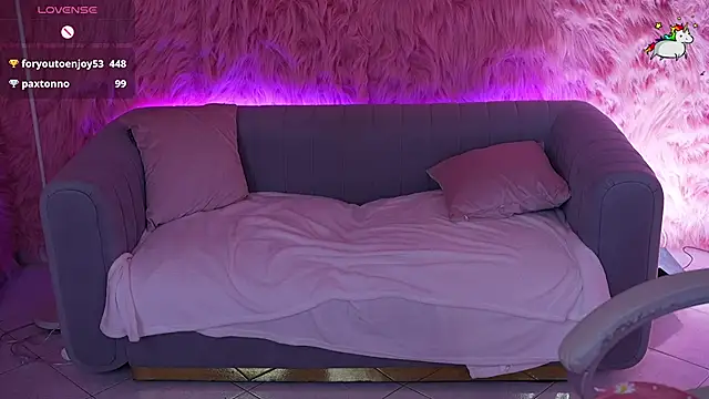 JennyyLuv webcam