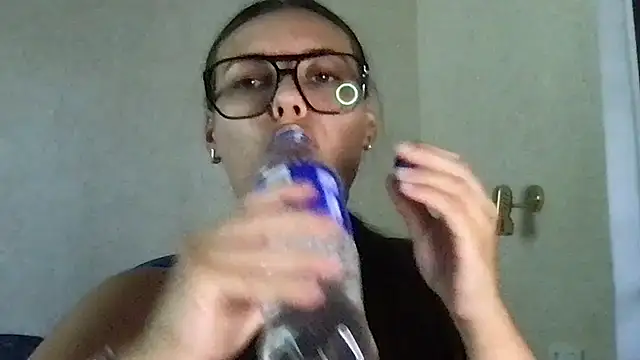 MoonriseGoddess webcam