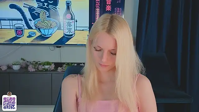 JuanaSumma webcam