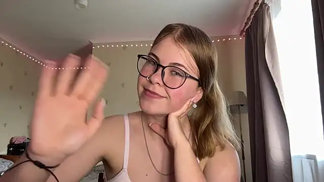 Amy_Maev webcam
